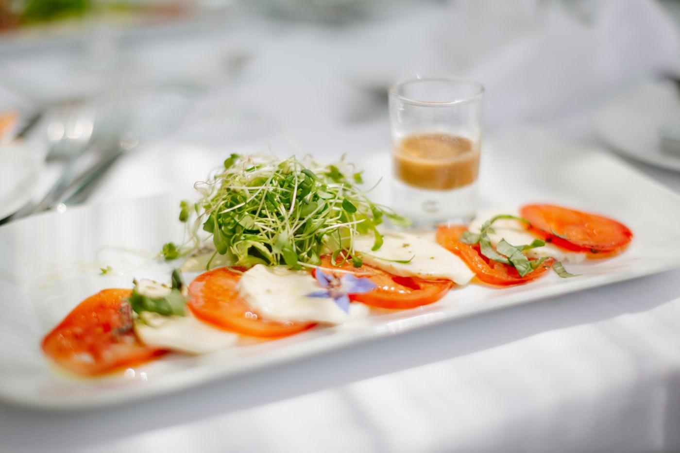 Food & restaurant — 3