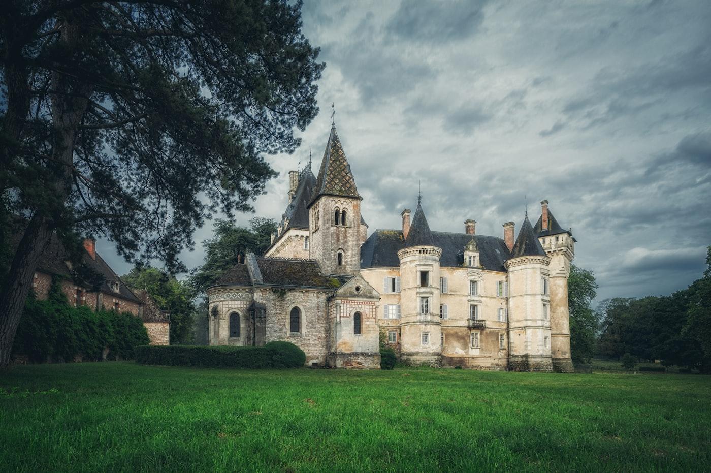 Loire château wedding · Lille — 3