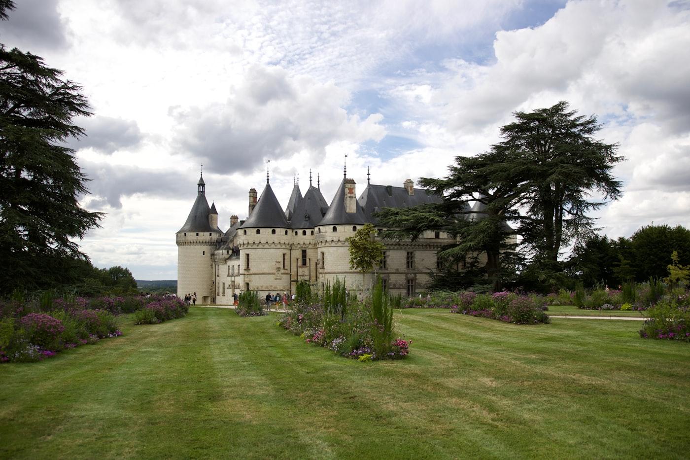 Loire château wedding · Lille — 5