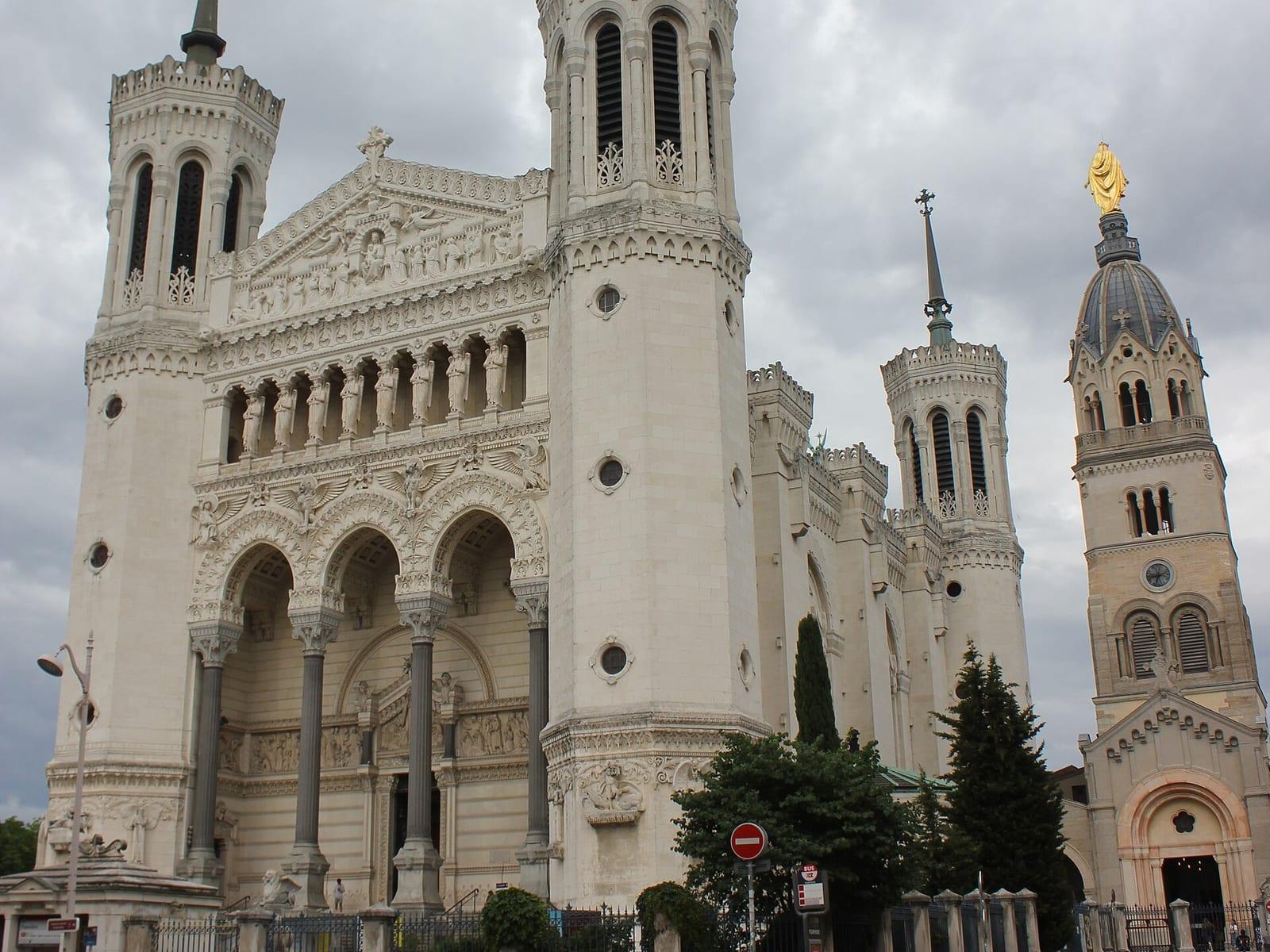 The white towers of the Fourvière basilica above the city